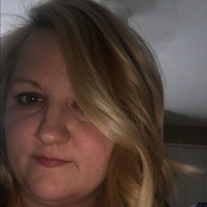 Meet your Posher, Karrie